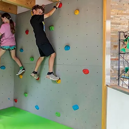 Alpenapart Ladis - Premium Family Hotel 4*